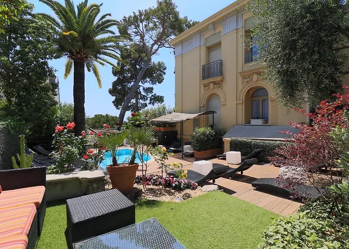 Hôtel Petit Palais Nice